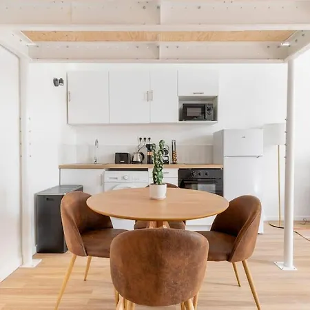 Bel Cosy Avec Mezzanine Апартаменты *